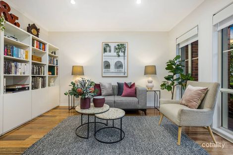 Property photo of 7 Kingsland Close Dingley Village VIC 3172