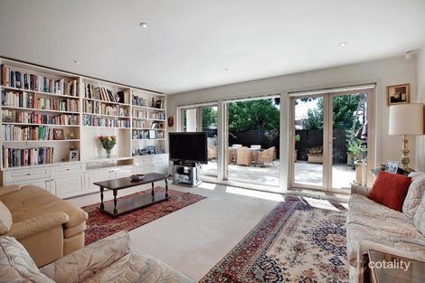 Property photo of 1/619 Toorak Road Toorak VIC 3142