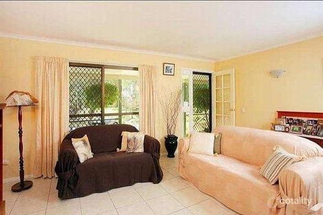 Property photo of 15 Kiriwina Street Fig Tree Pocket QLD 4069
