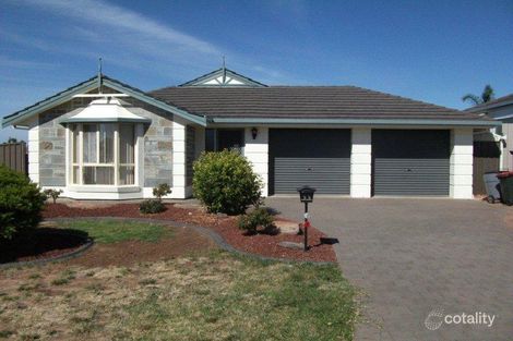 11 Preston Ct, Moana, SA 5169