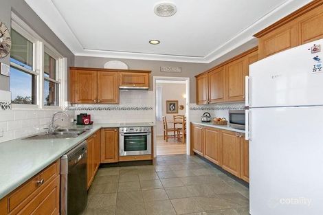 Property photo of 30 Springvale Avenue Frenchs Forest NSW 2086