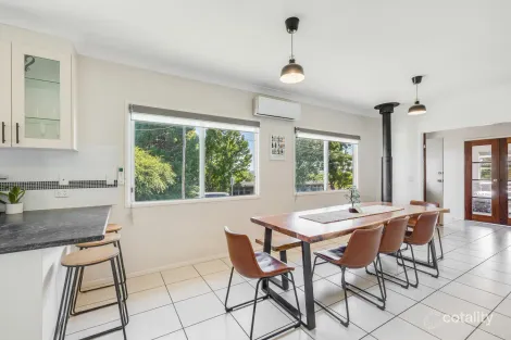 Property photo of 9 Spieker Street Mount Lofty QLD 4350