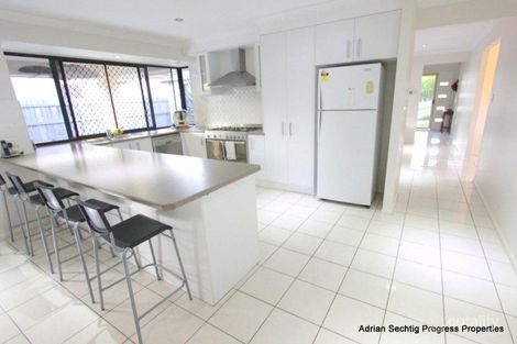 Property photo of 6 Haseler Crescent Sunnybank Hills QLD 4109