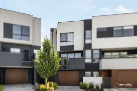 Property photo of 15 Kavanagh Crescent Keilor Downs VIC 3038