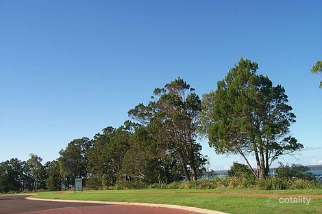 2-26 The Boulevard, Redland Bay, QLD 4165