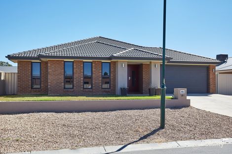 Property photo of 3 Kent Place Strathfieldsaye VIC 3551