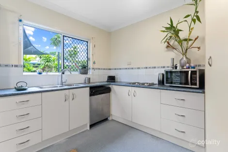 Property photo of 20 Warner Street Manunda QLD 4870