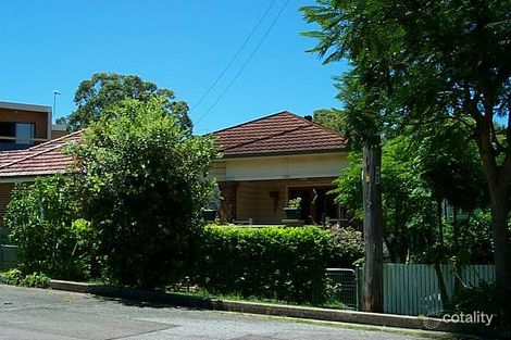 205 Gosford Rd, Adamstown, NSW 2289