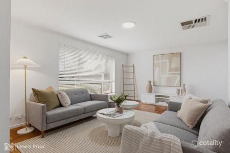 Property photo of 31 Bordeaux Drive Woodcroft SA 5162