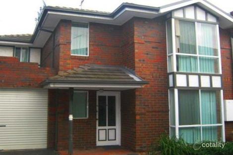 2/241 Keilor Rd, Essendon, VIC 3040