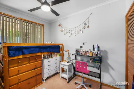 Property photo of 32 Centre Avenue Eildon VIC 3713