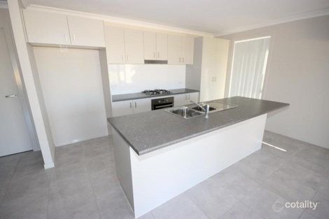 Property photo of 22 Bowerbird Close Aberglasslyn NSW 2320