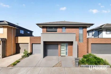 4 SUVA ST, POINT COOK, VIC 3030