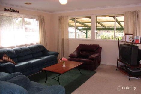 Property photo of 2/27 Grand Boulevard Montmorency VIC 3094