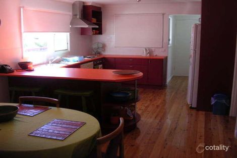 Property photo of 16 Surfside Avenue Mossy Point NSW 2537