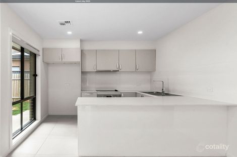 Property photo of 5 James Place Yass NSW 2582