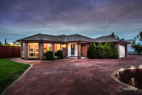 17 Laburnum Pl, Hillside, VIC 3037