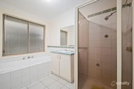 Property photo of 95 Thames Boulevard Werribee VIC 3030