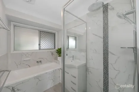 Property photo of 31 Penaton Street Corinda QLD 4075