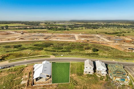 Property photo of 27 Doriemus Avenue Menangle Park NSW 2563