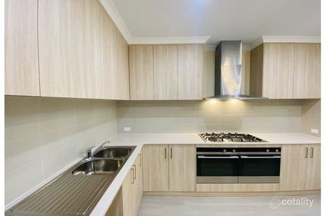 11 Kamala St, Treeby, WA 6164
