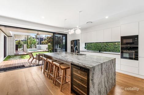 Property photo of 32 Francis Street Mermaid Beach QLD 4218