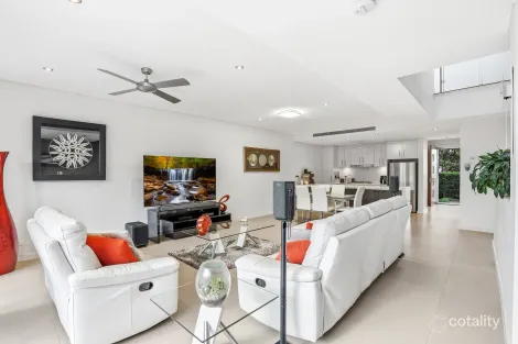 Property photo of 36 Peninsula Way Norwest NSW 2153