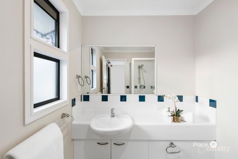 Property photo of 2/20 Rokeby Terrace Taringa QLD 4068