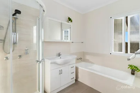 Property photo of 14 Bradford Street West Rockhampton QLD 4700