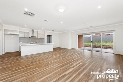 Property photo of 14 Messenger Parade Lucas VIC 3350