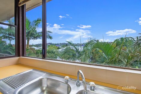 4/3 Leura Ave, Hawthorne, QLD 4171