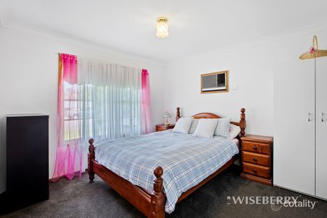 Property photo of 18 Kangaroo Avenue Lake Munmorah NSW 2259