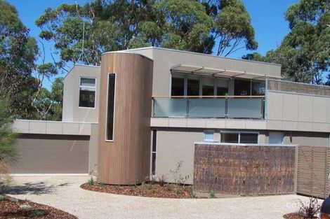 2 Toorak Rd, Inverloch, VIC 3996