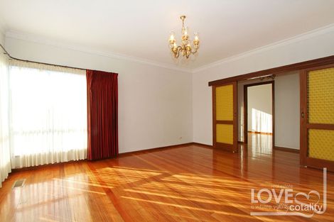 Property photo of 213 Victoria Drive Thomastown VIC 3074