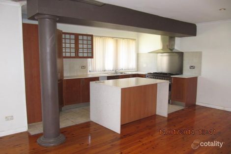 Property photo of 4 Dakota Drive Bossley Park NSW 2176