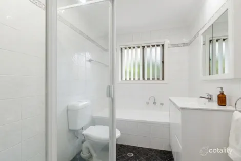 Property photo of 32 Waratah Avenue Casula NSW 2170