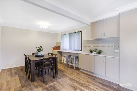 Property photo of 52 Shannon Parade Berkeley Vale NSW 2261
