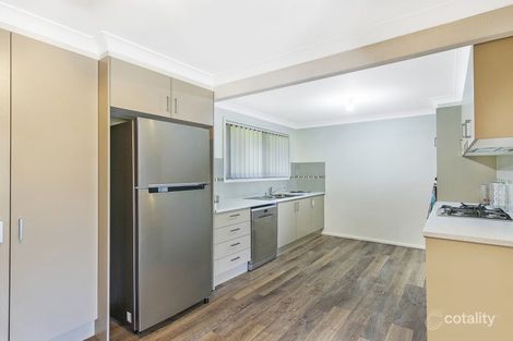 Property photo of 52 Shannon Parade Berkeley Vale NSW 2261