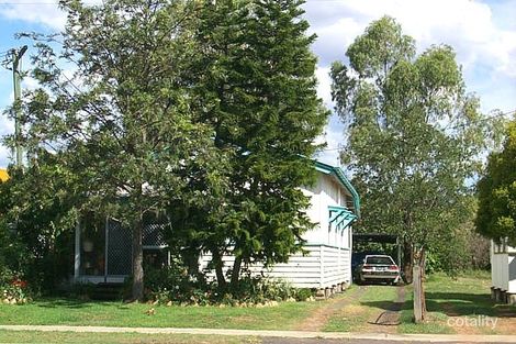 33 Nicholson St, Dalby, QLD 4405