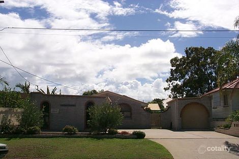 28 Arthur St, Woody Point, QLD 4019