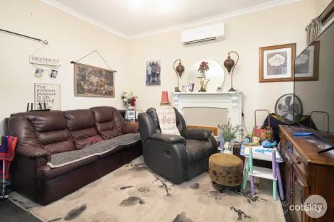 Property photo of 32 Chamberlain Street Eureka VIC 3350