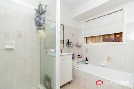 Property photo of 449 Lake Albert Road Lake Albert NSW 2650