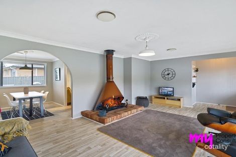 Property photo of 8 Merriman Close Elderslie NSW 2570