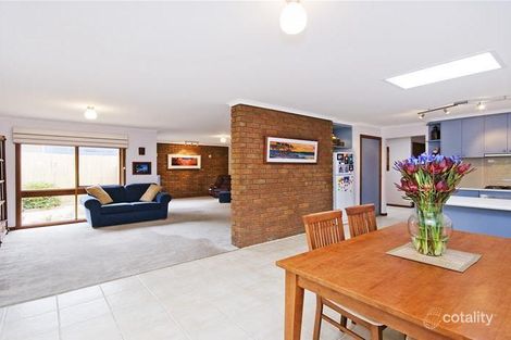 Property photo of 29 Manorvale Parade Werribee VIC 3030