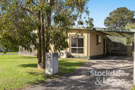 Property photo of 45 Leon Avenue Rosebud VIC 3939