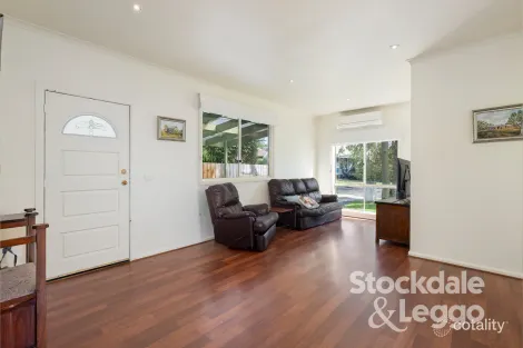 Property photo of 45 Leon Avenue Rosebud VIC 3939