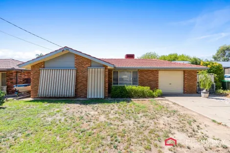 449 Lake Albert Rd, Lake Albert, NSW 2650