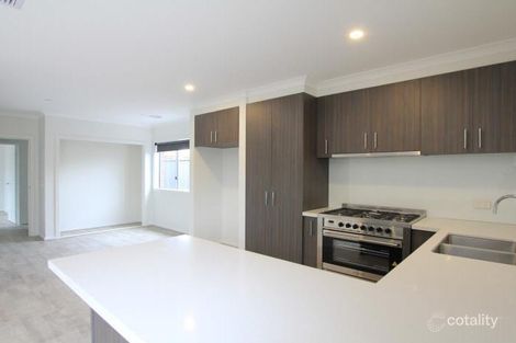 2/94 Central Ave, Altona Meadows, VIC 3028