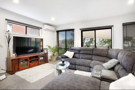 Property photo of 5/98 Ahern Road Pakenham VIC 3810
