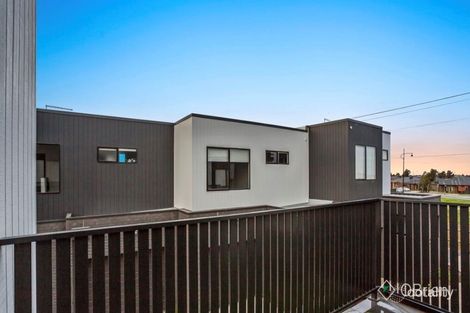 Property photo of 8 Obsidian Avenue Tarneit VIC 3029